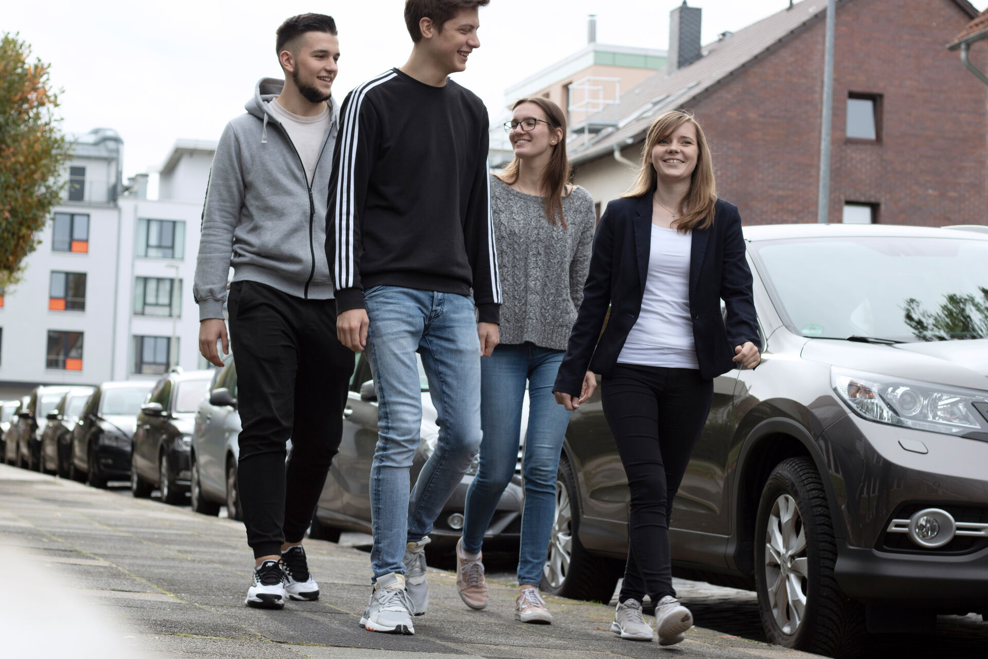 Auszubildende auf dem Weg ins Stammhaus Hannover